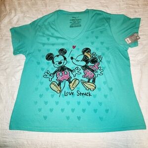 2X Woman's Disney Love Struck V-neck T-shirt Mint Green